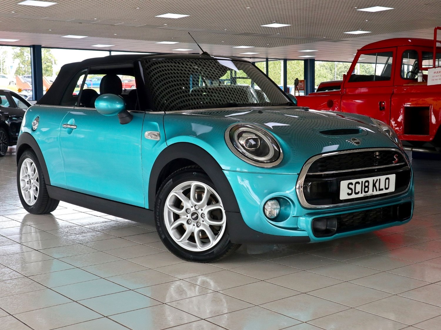 MINI Convertible Listing Image