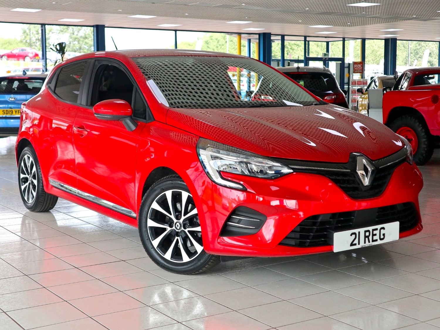 Renault Clio Listing Image