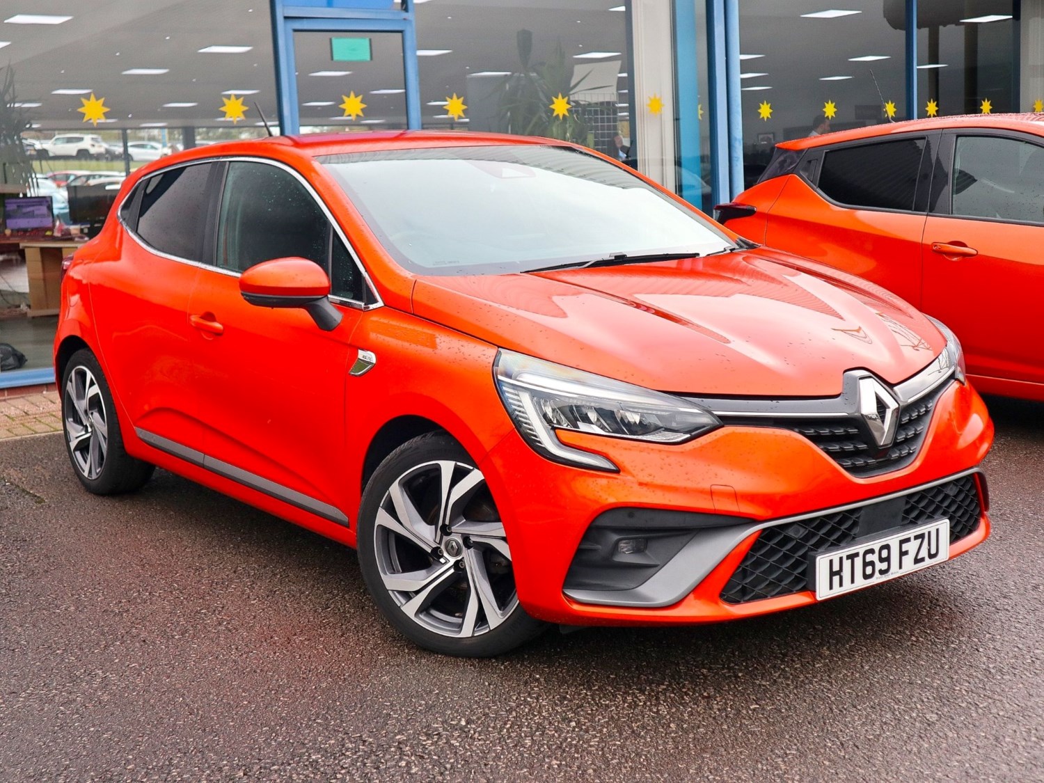 Renault Clio Listing Image