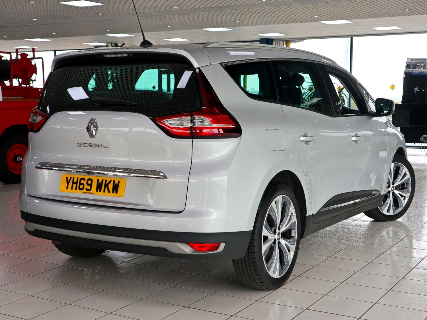 Renault Grand Scenic Listing Image