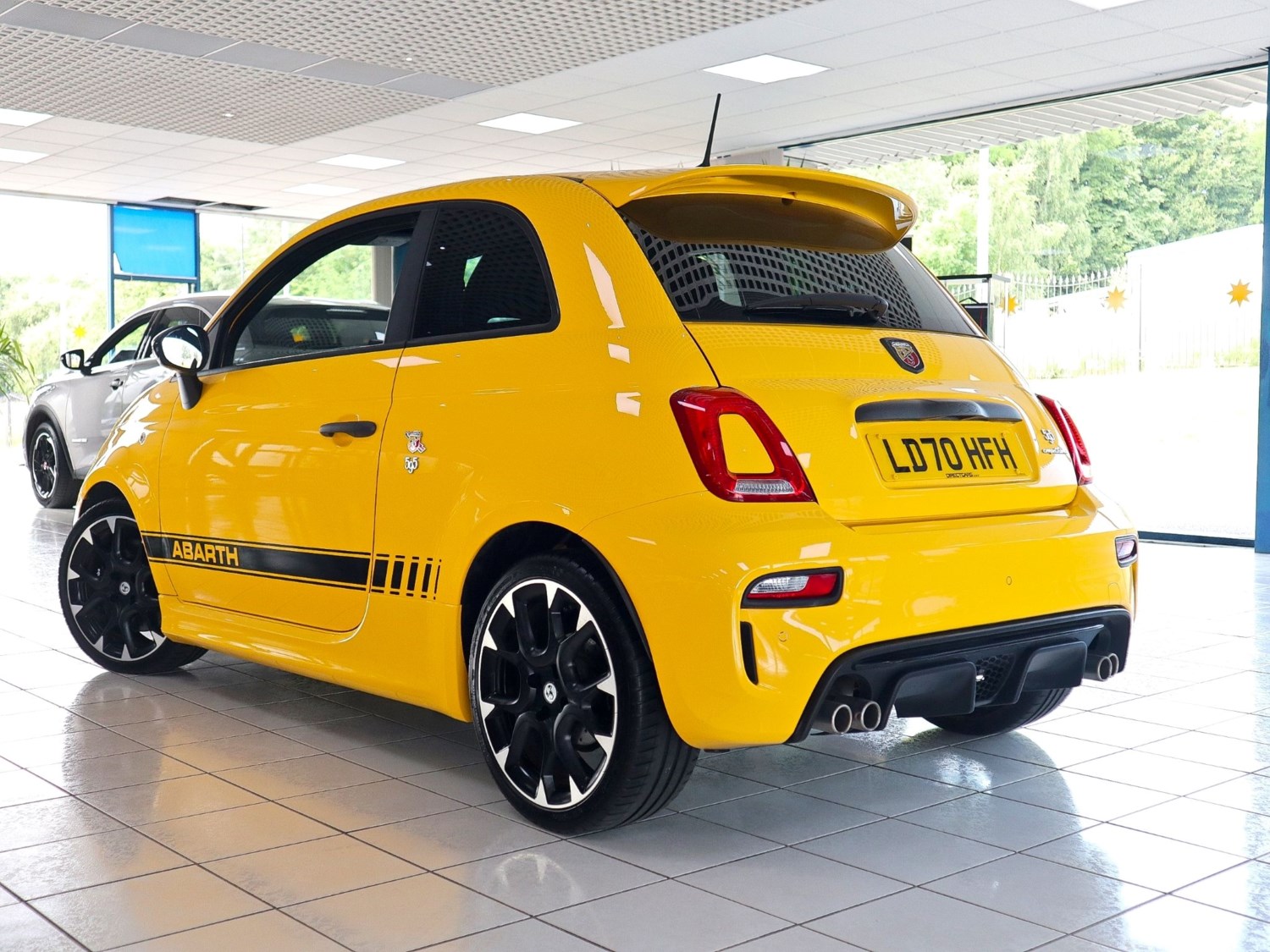 Abarth 595 Listing Image