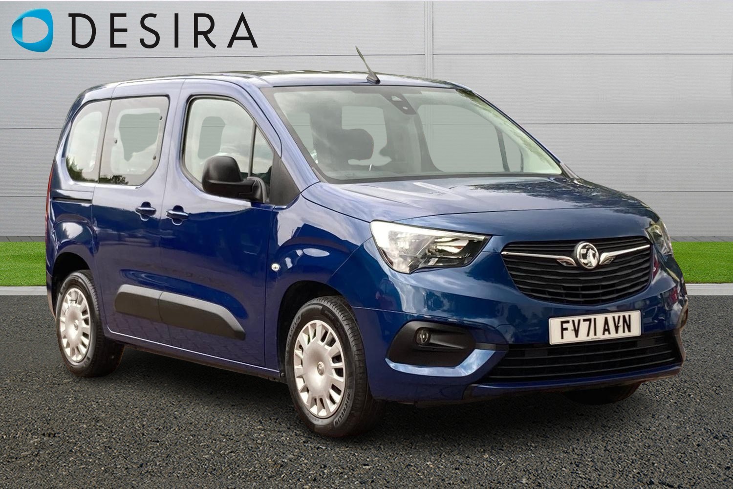 Vauxhall Combo Life Listing Image