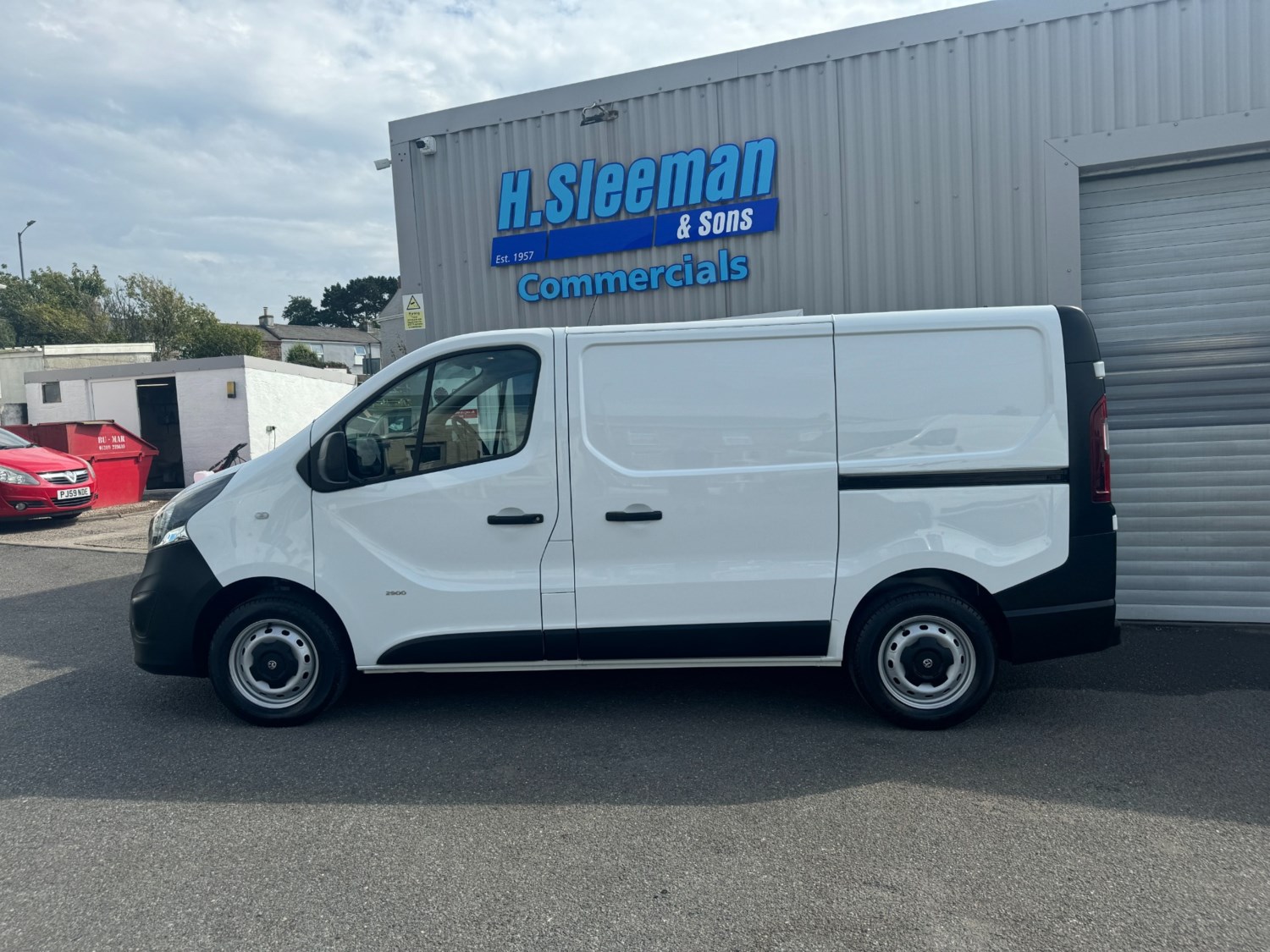 Vauxhall Vivaro Listing Image