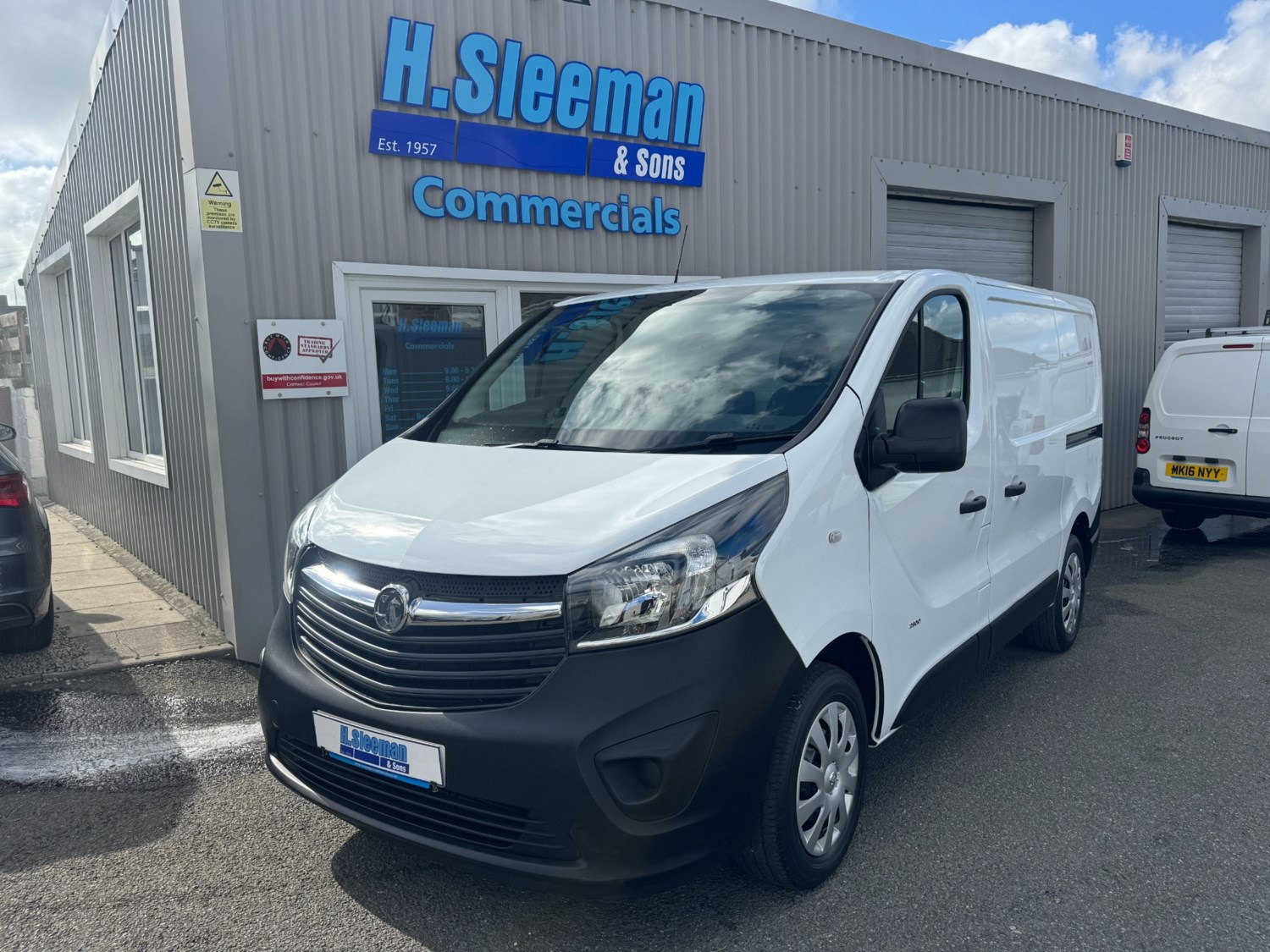 Vauxhall Vivaro Listing Image