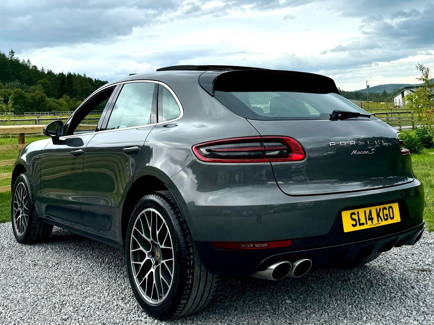 Porsche Macan Listing Image