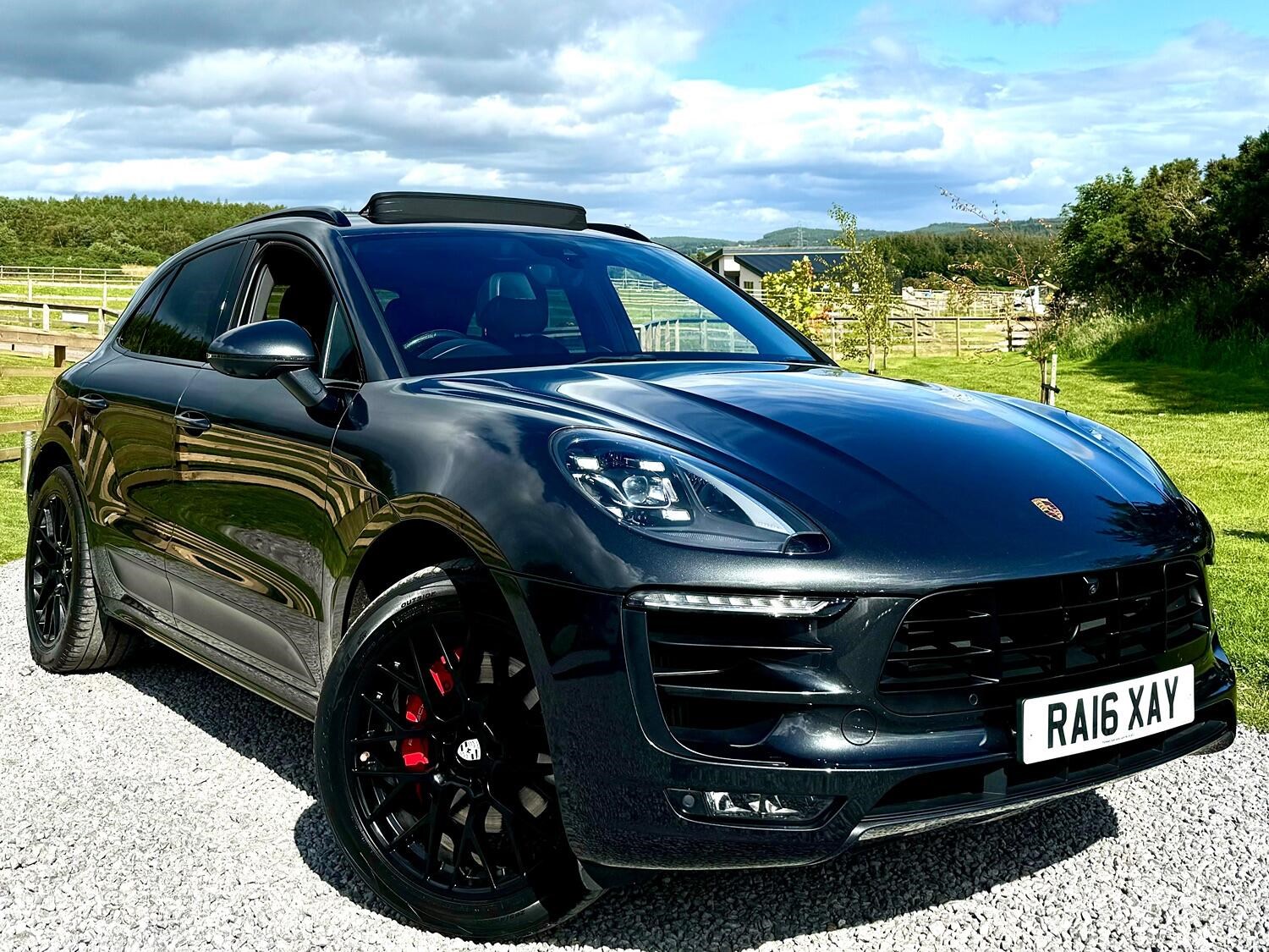 Porsche Macan Listing Image