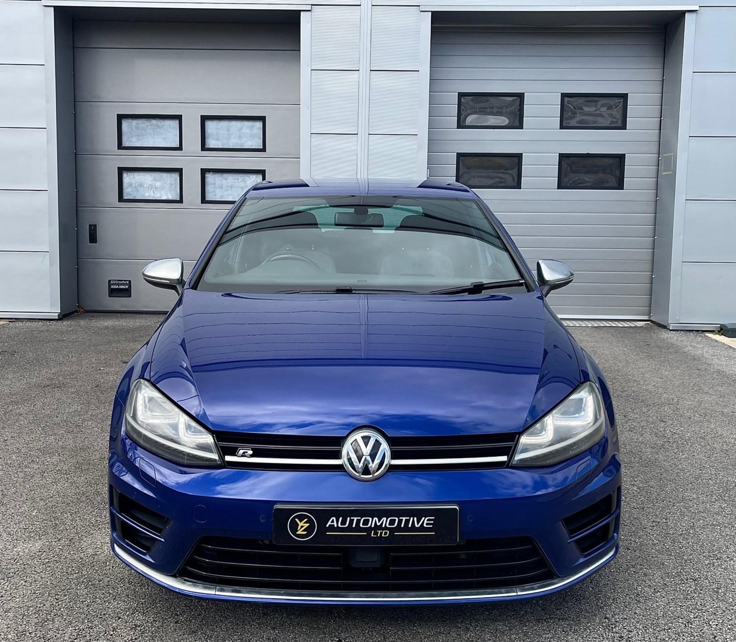 Volkswagen Golf Listing Image