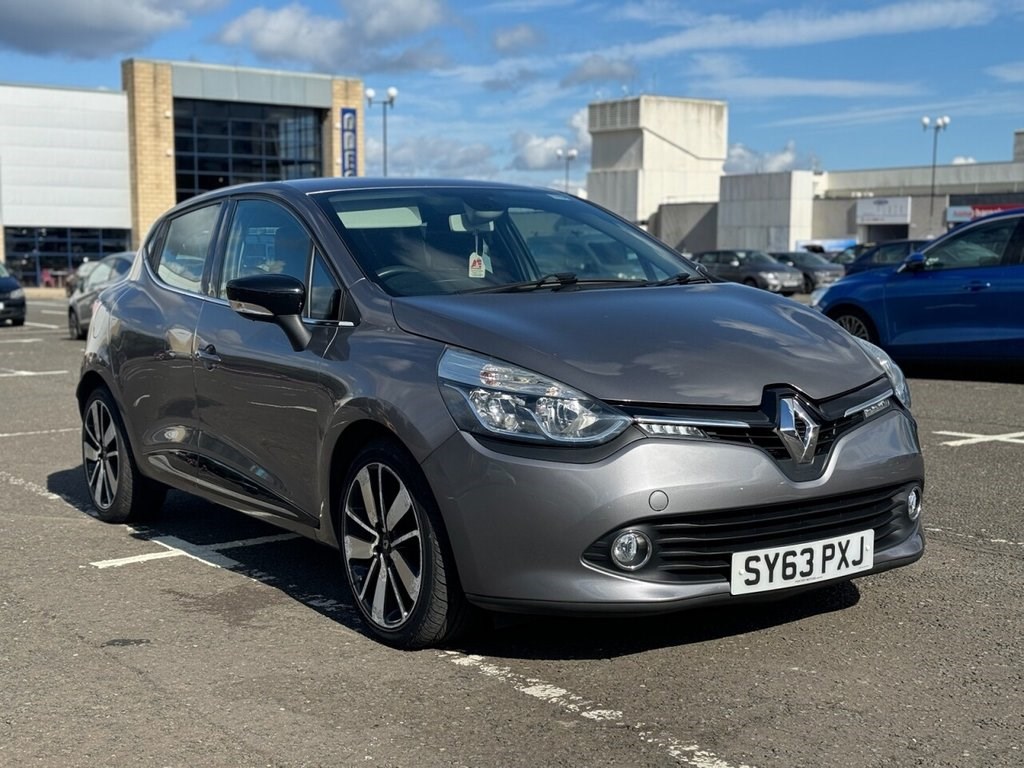 Renault Clio Listing Image