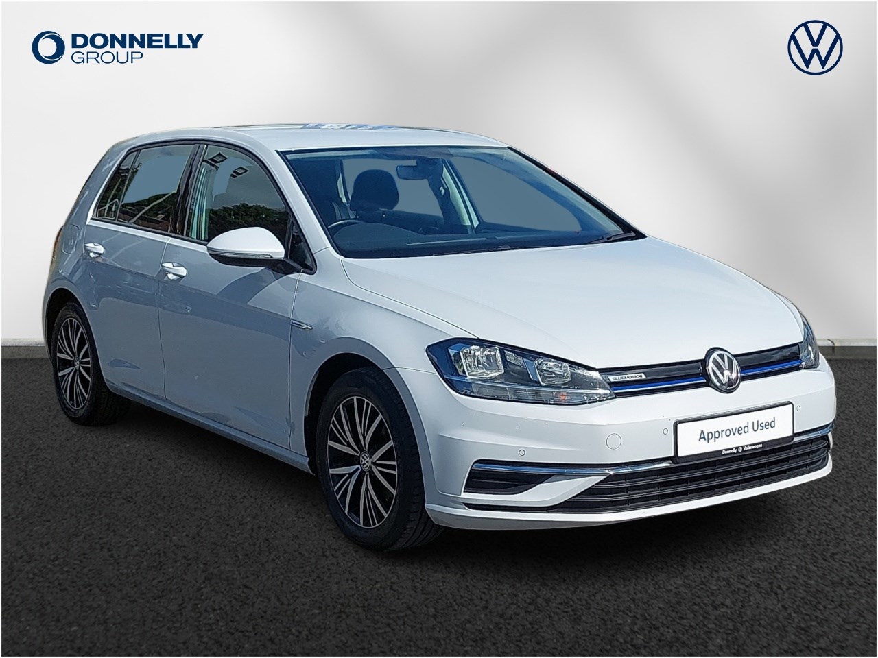 Volkswagen Golf Listing Image