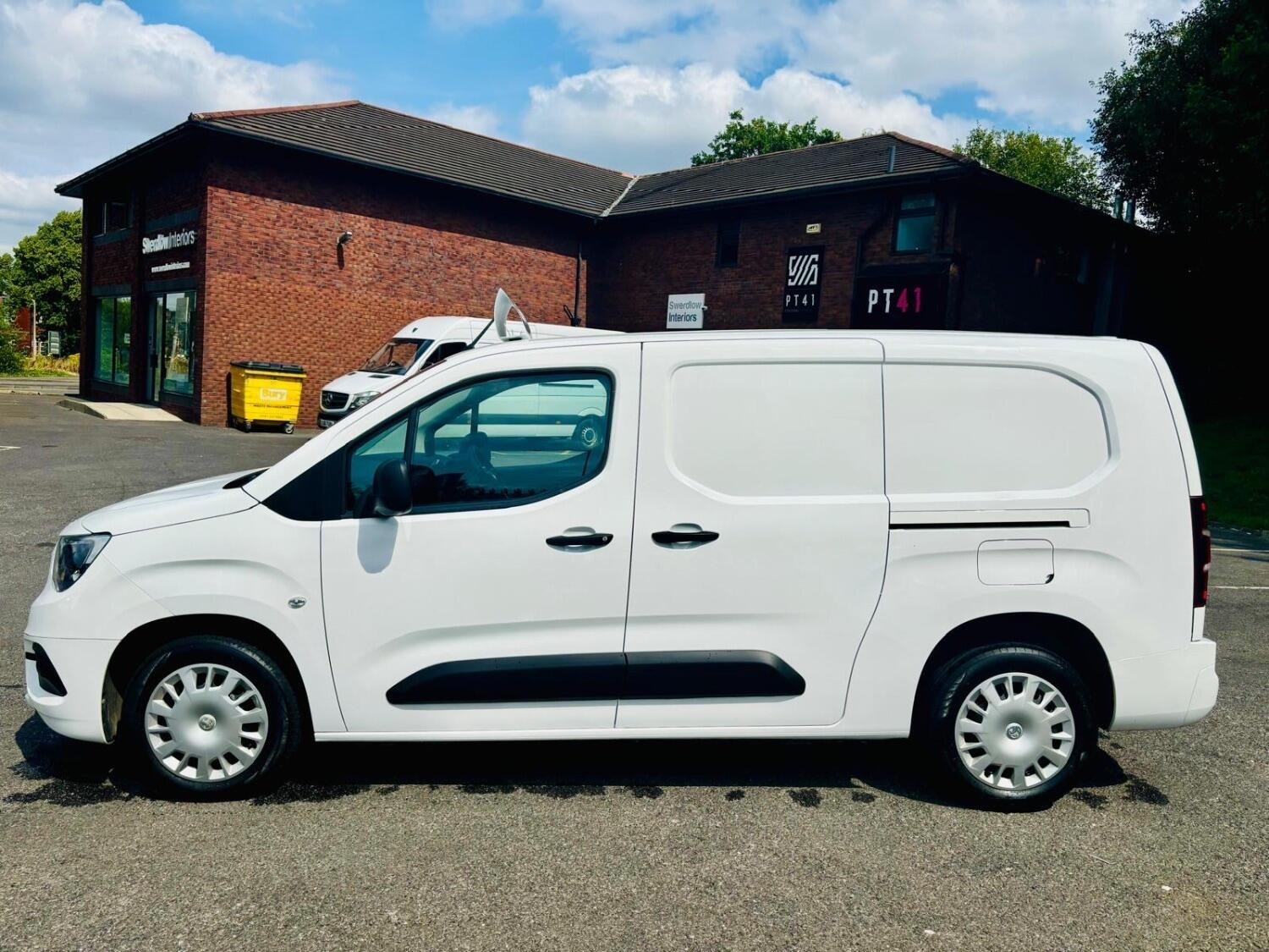 Vauxhall Combo Listing Image