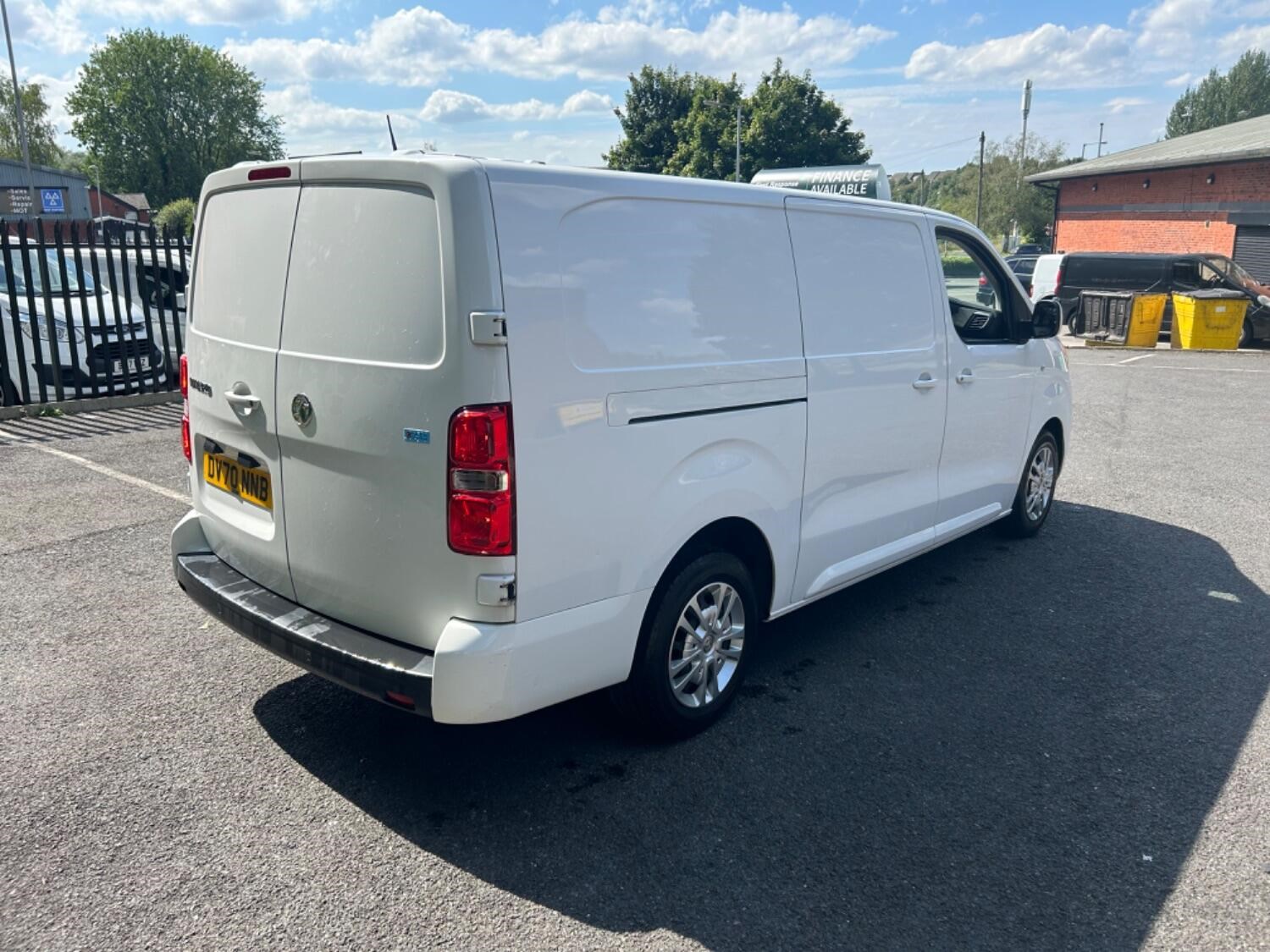 Vauxhall Vivaro Listing Image