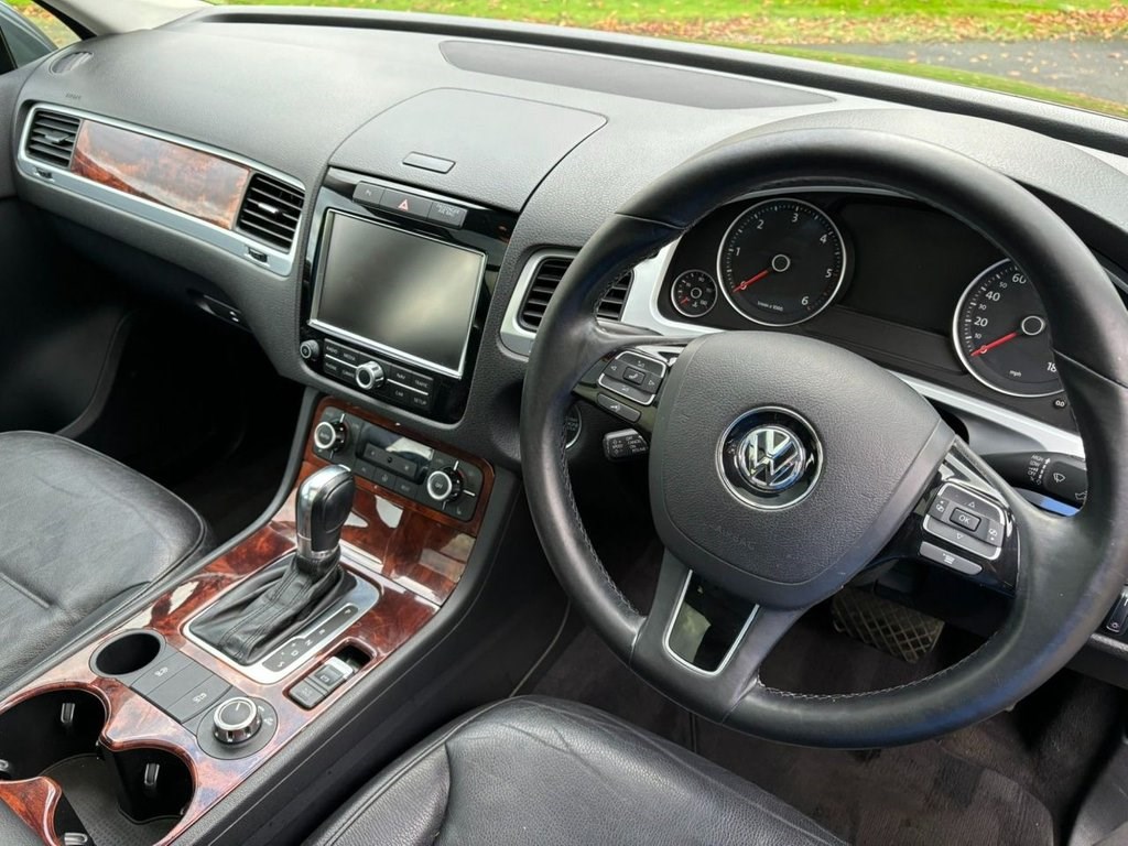 Volkswagen Touareg Listing Image