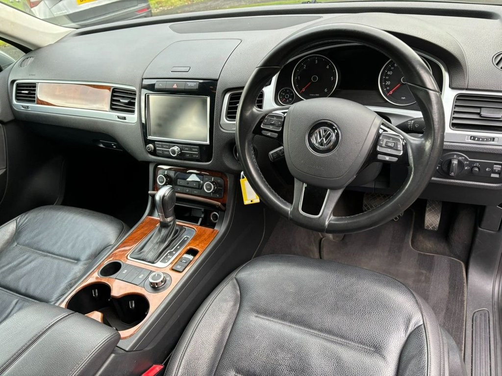 Volkswagen Touareg Listing Image