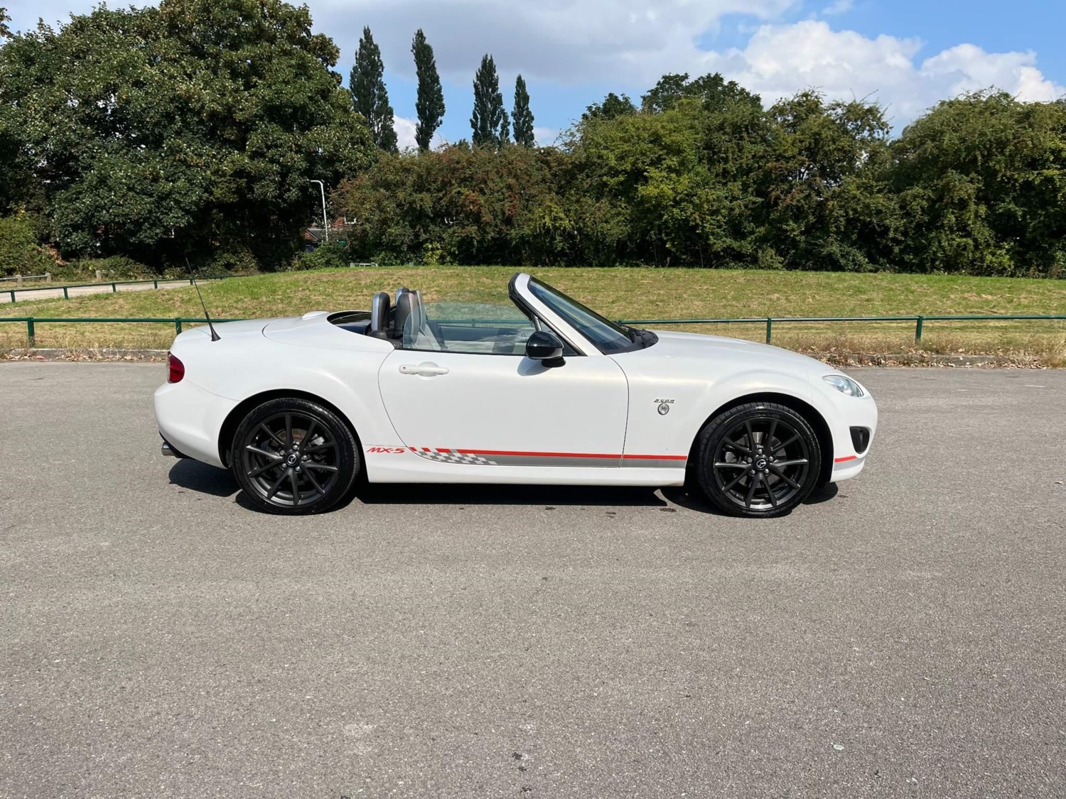 Mazda MX-5 Listing Image