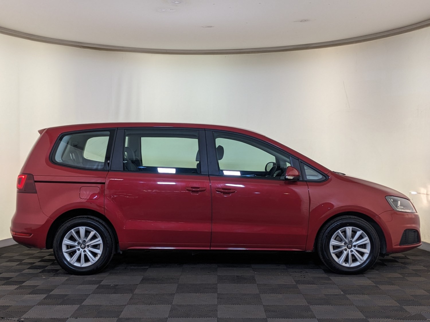 SEAT Alhambra Listing Image