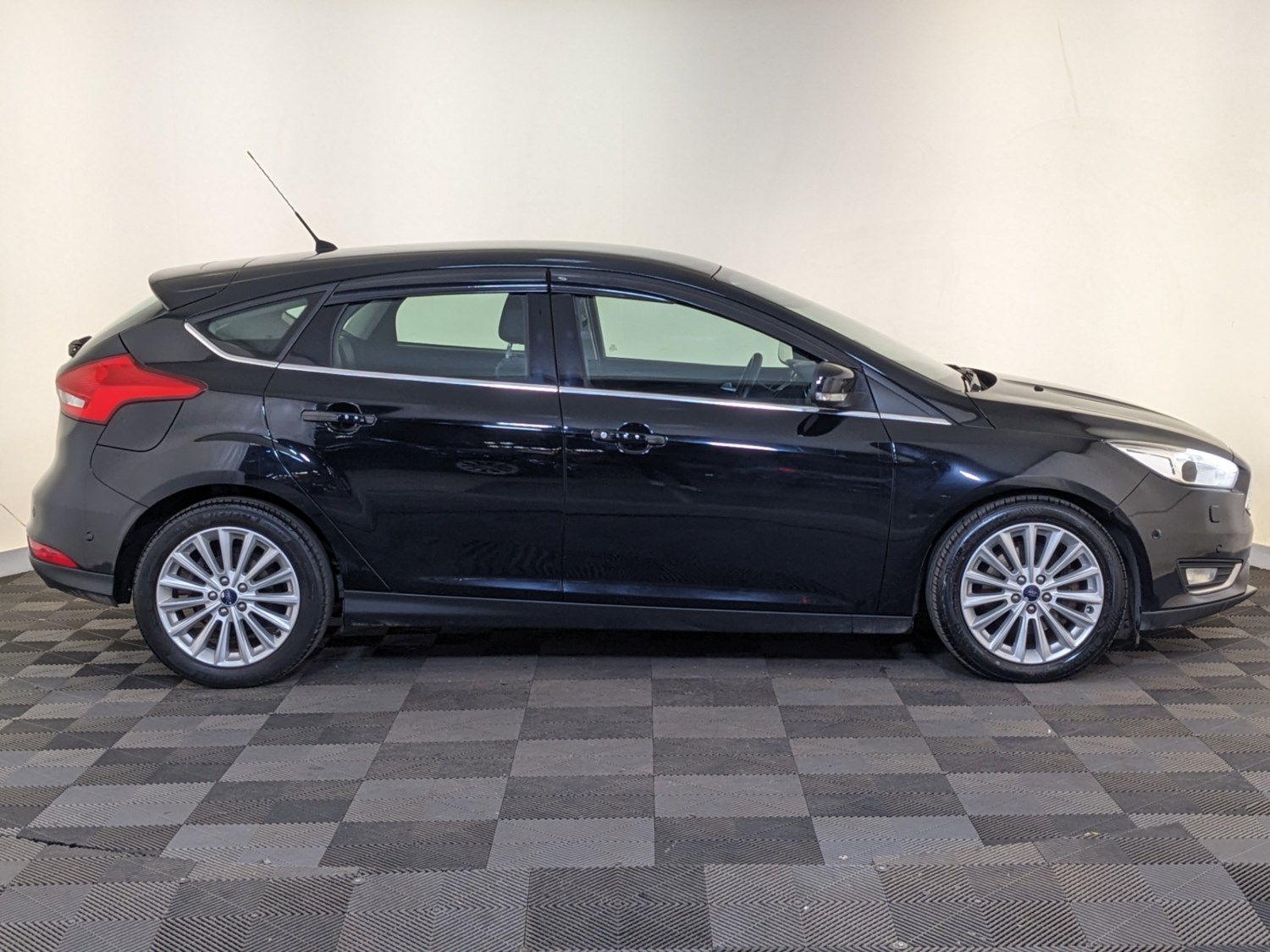 Ford Focus Listing Image