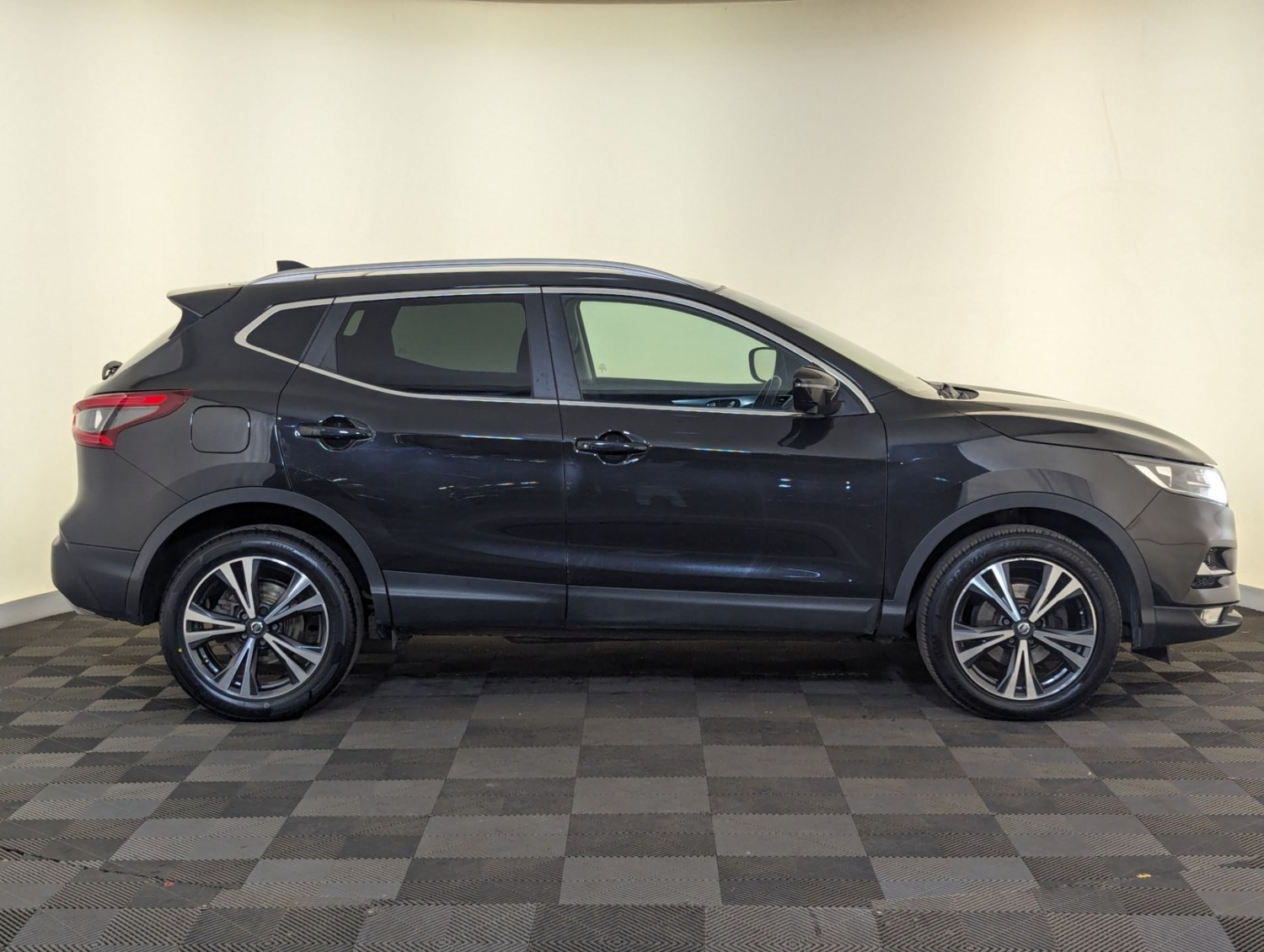 Nissan Qashqai Listing Image