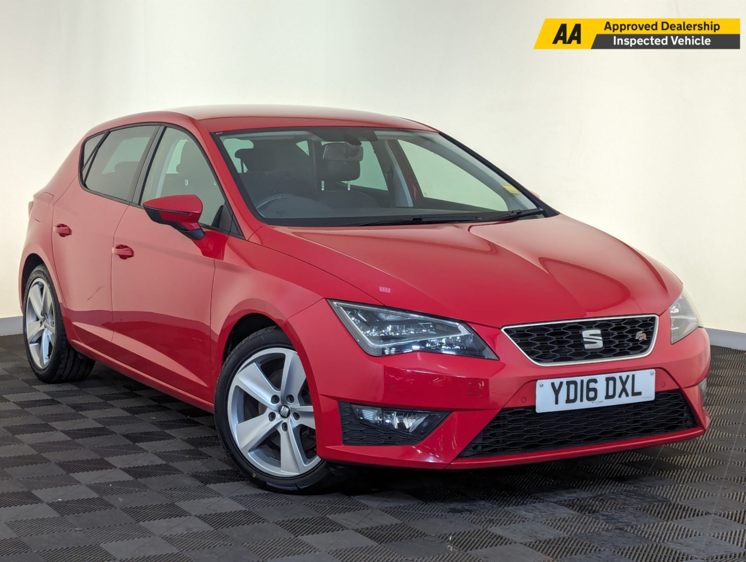 SEAT Leon Listing Image