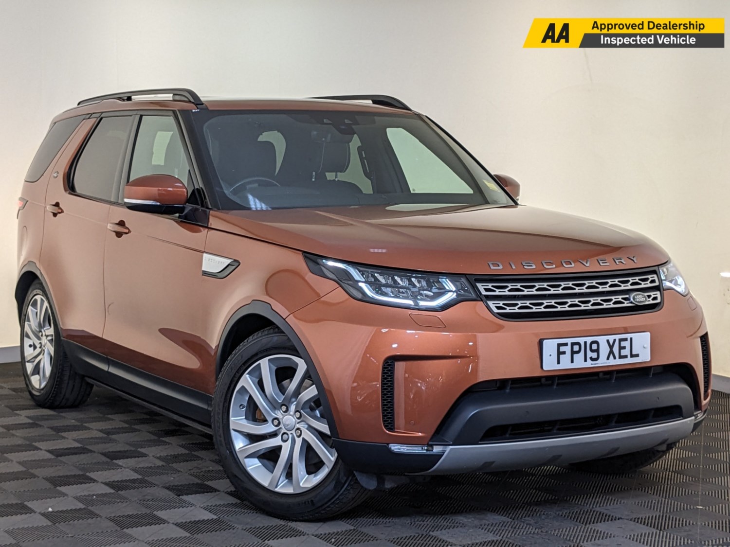 Land Rover Discovery Listing Image