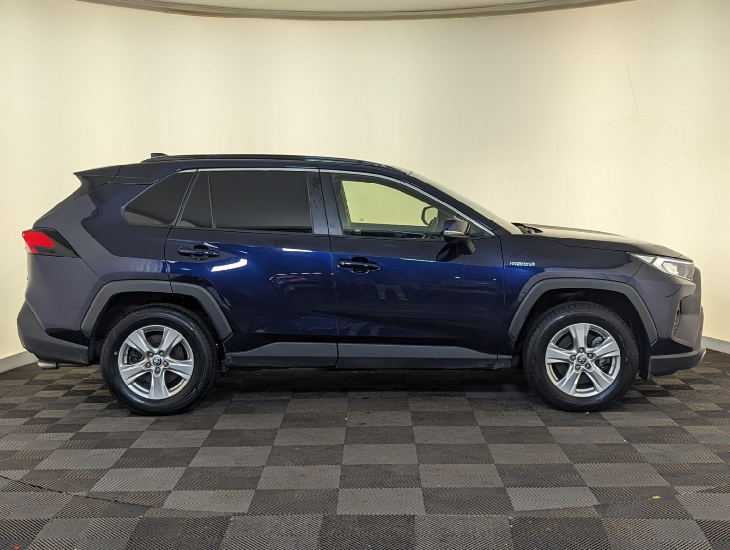 Toyota RAV4 Listing Image