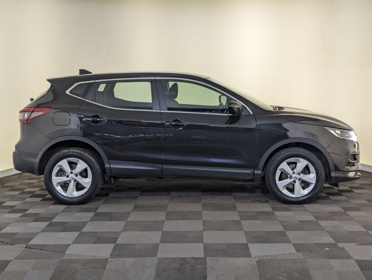 Nissan Qashqai Listing Image