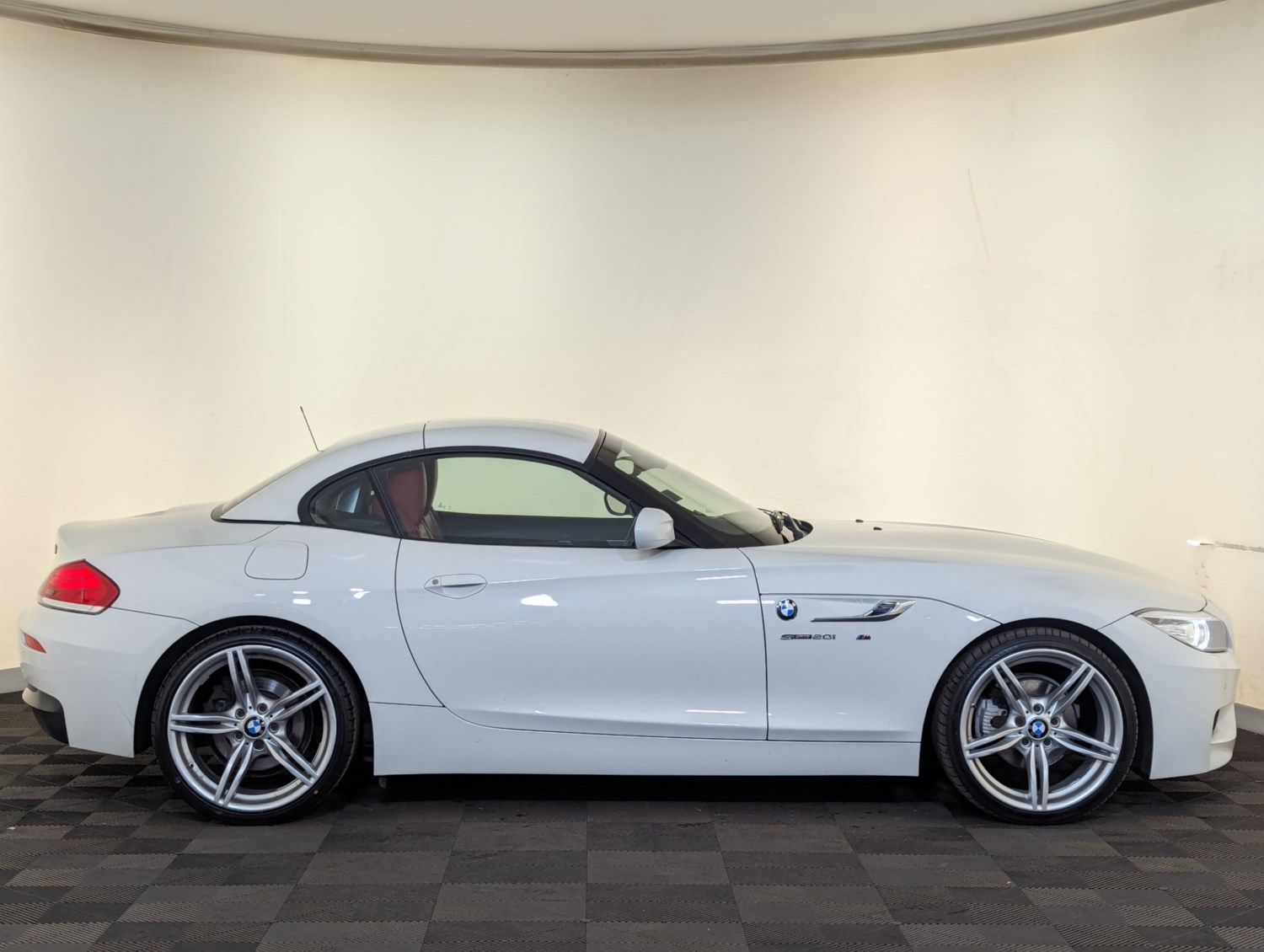 BMW Z4 Listing Image