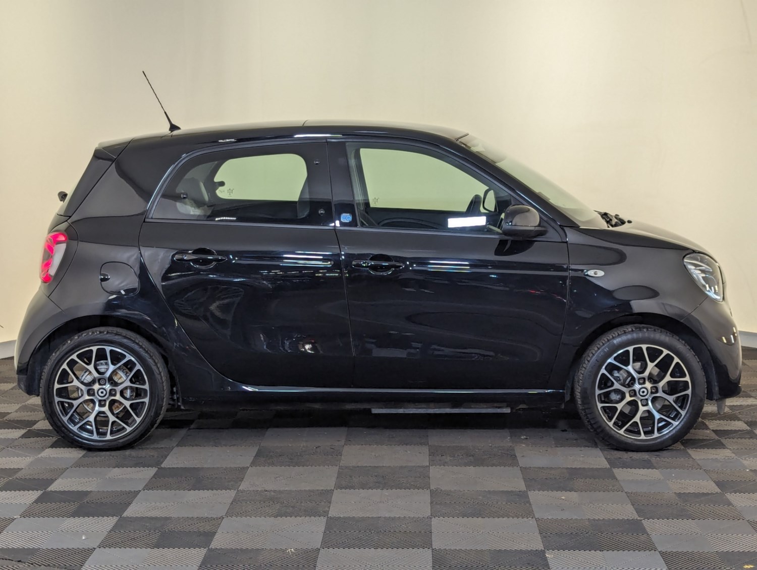 Smart forfour Listing Image