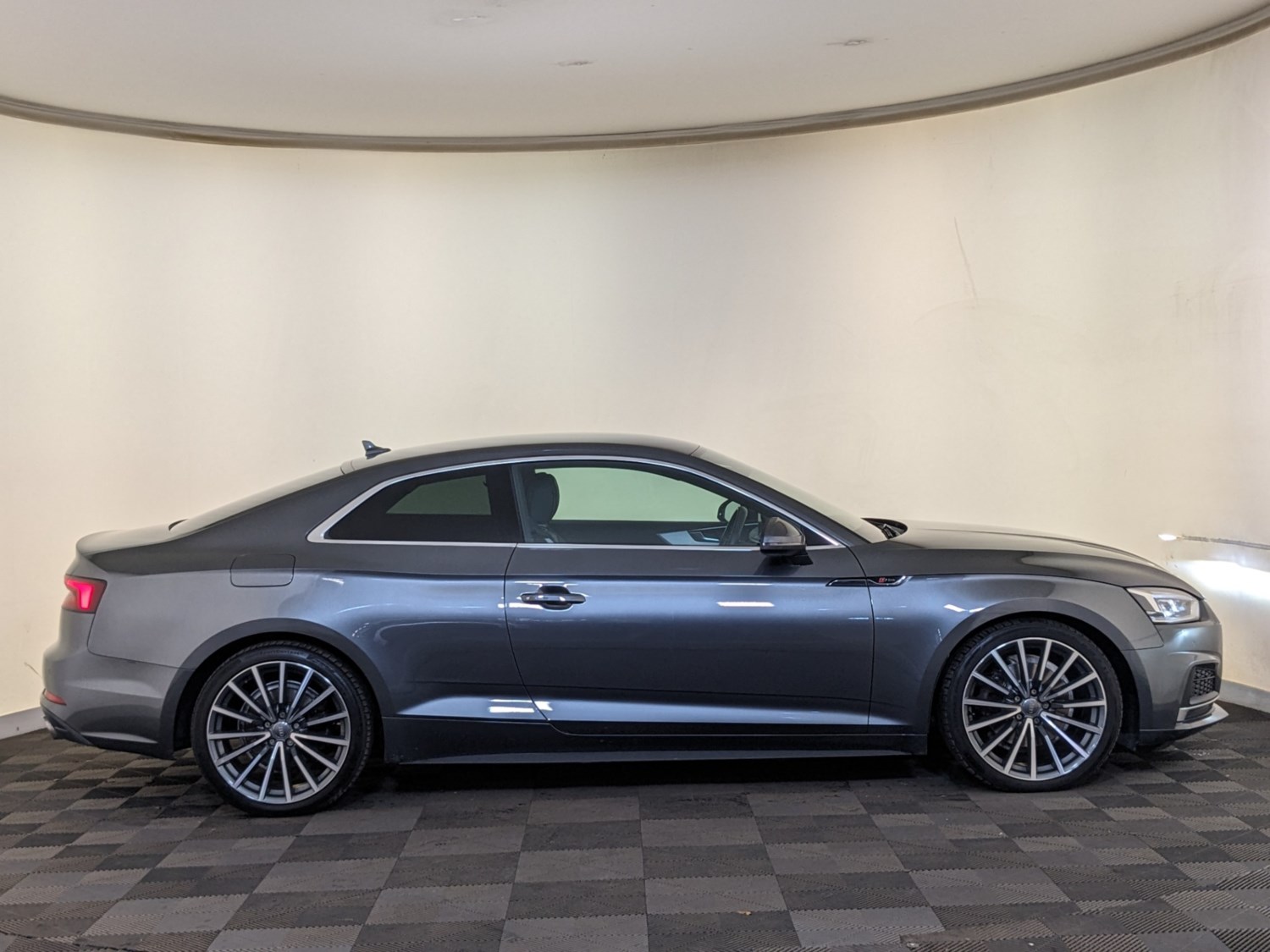 Audi A5 Listing Image