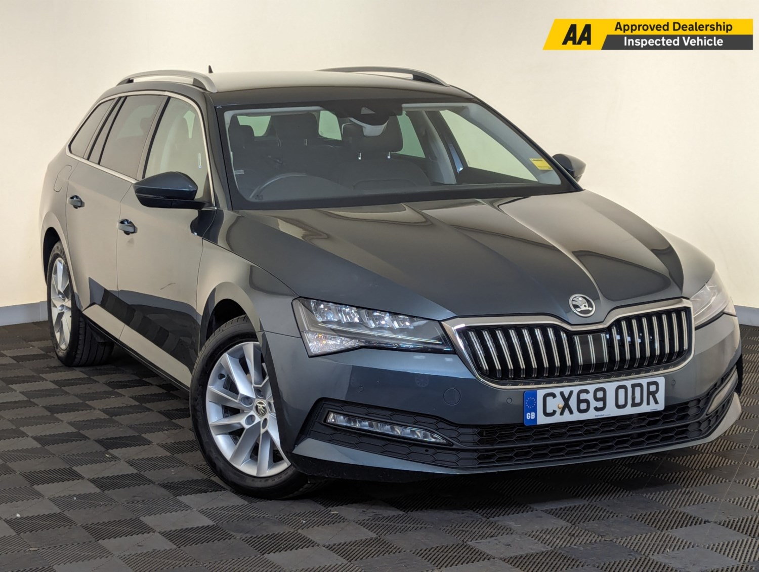 Skoda Superb Listing Image