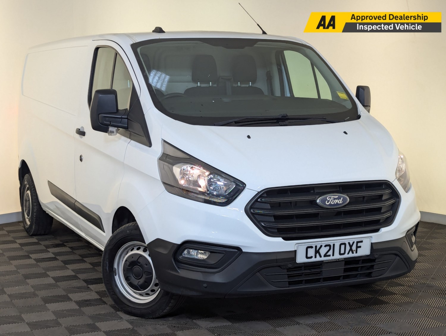 Ford Transit Custom Listing Image