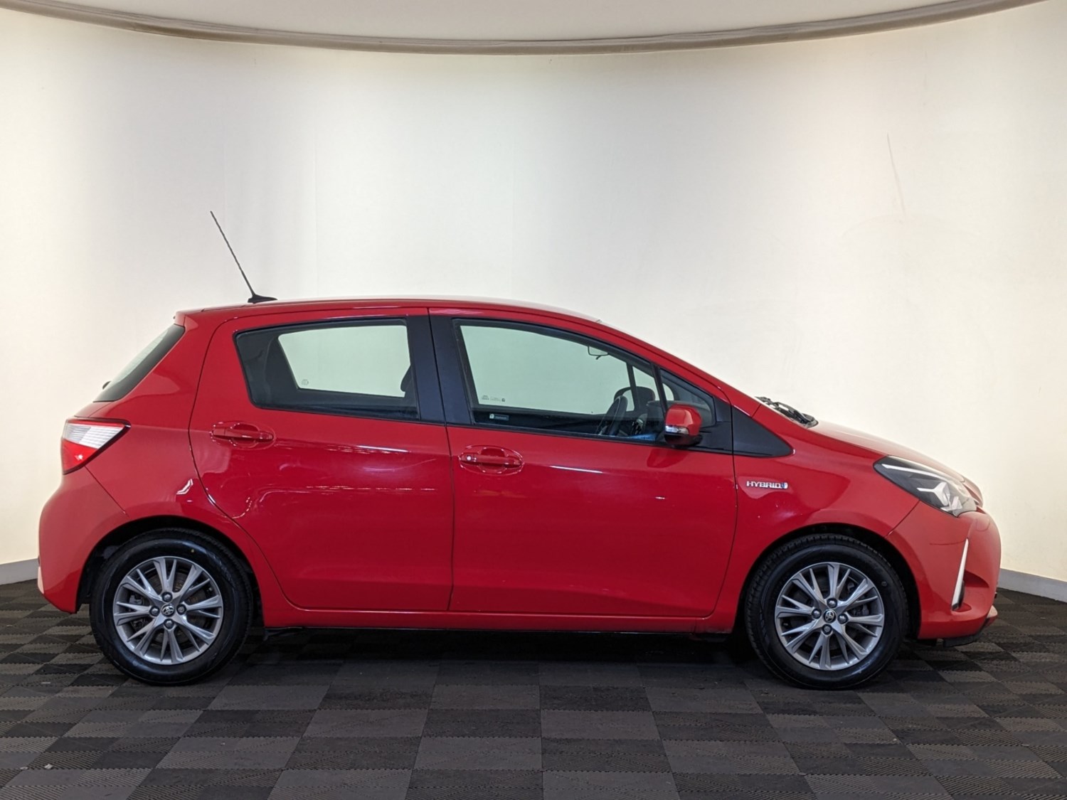 Toyota Yaris Listing Image