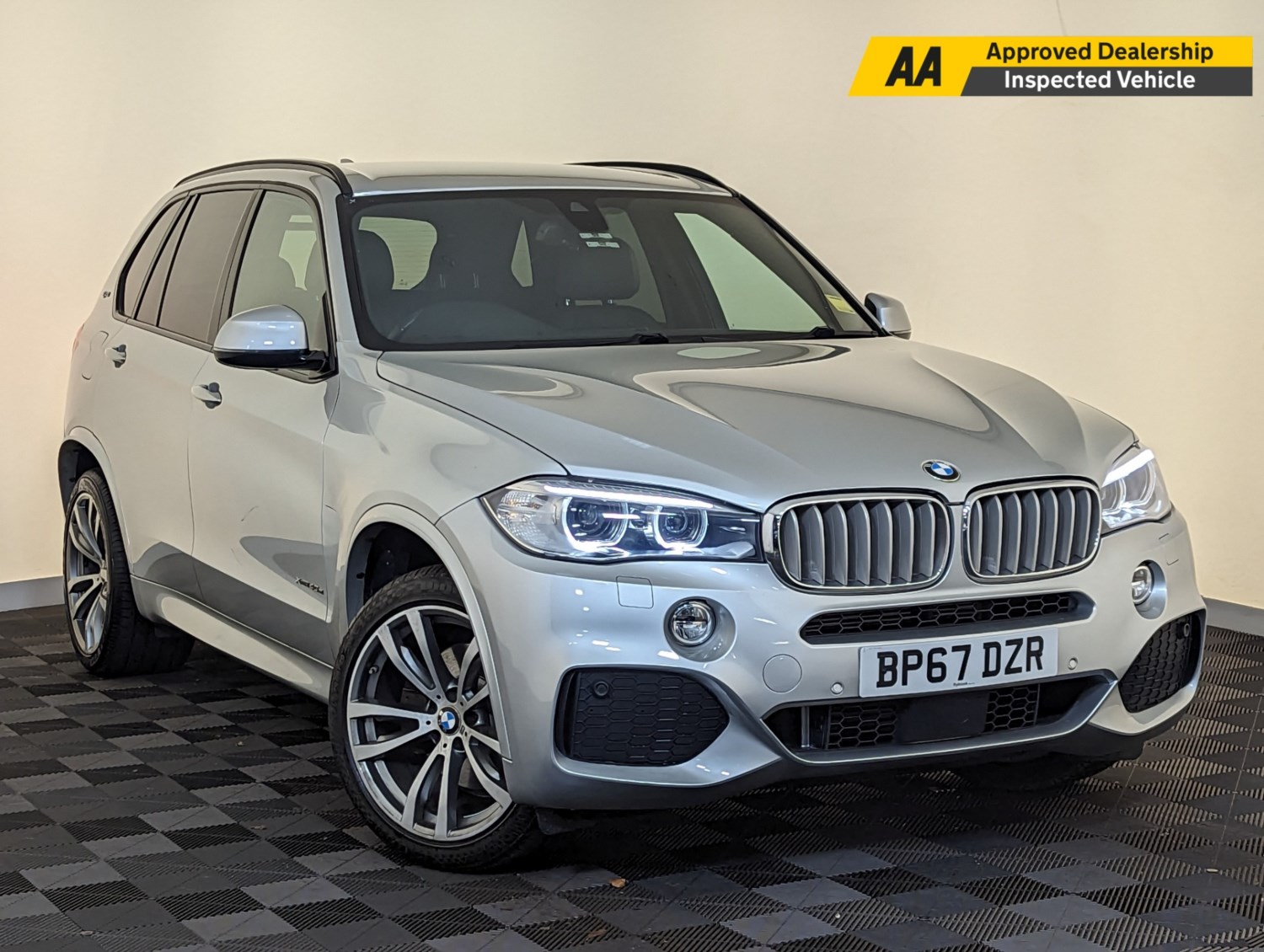 BMW X5 Listing Image