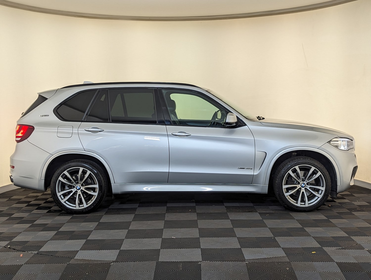 BMW X5 Listing Image