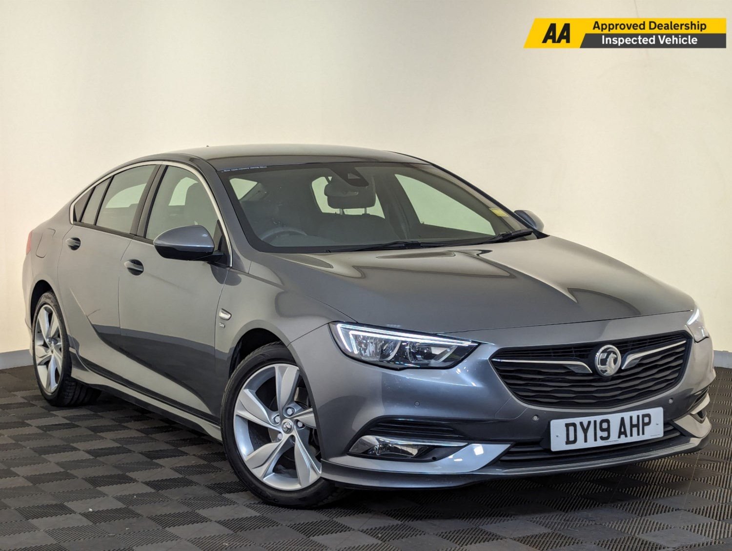 Vauxhall Insignia Listing Image