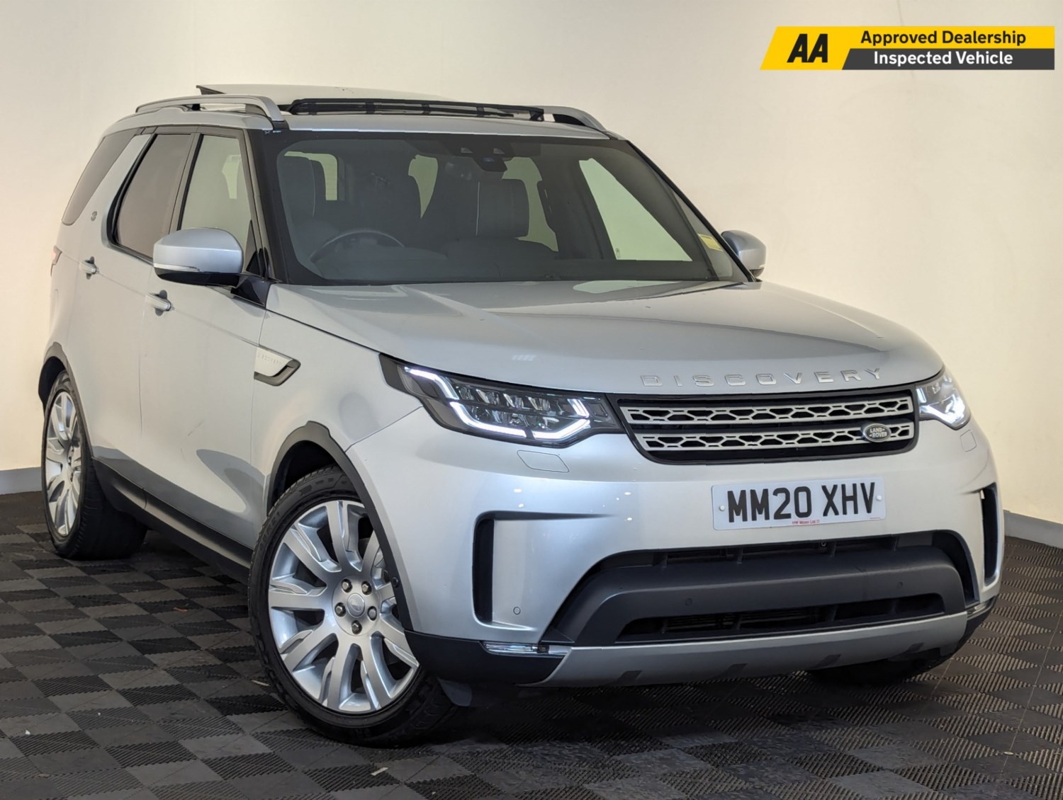 Land Rover Discovery Listing Image