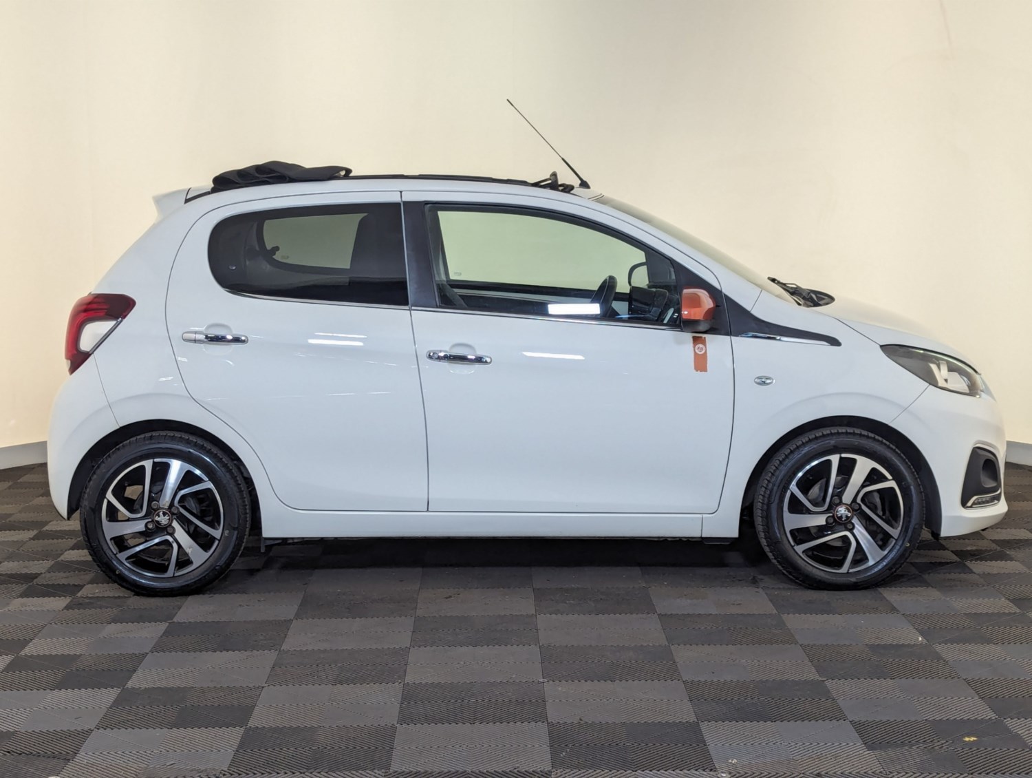 Peugeot 108 Listing Image