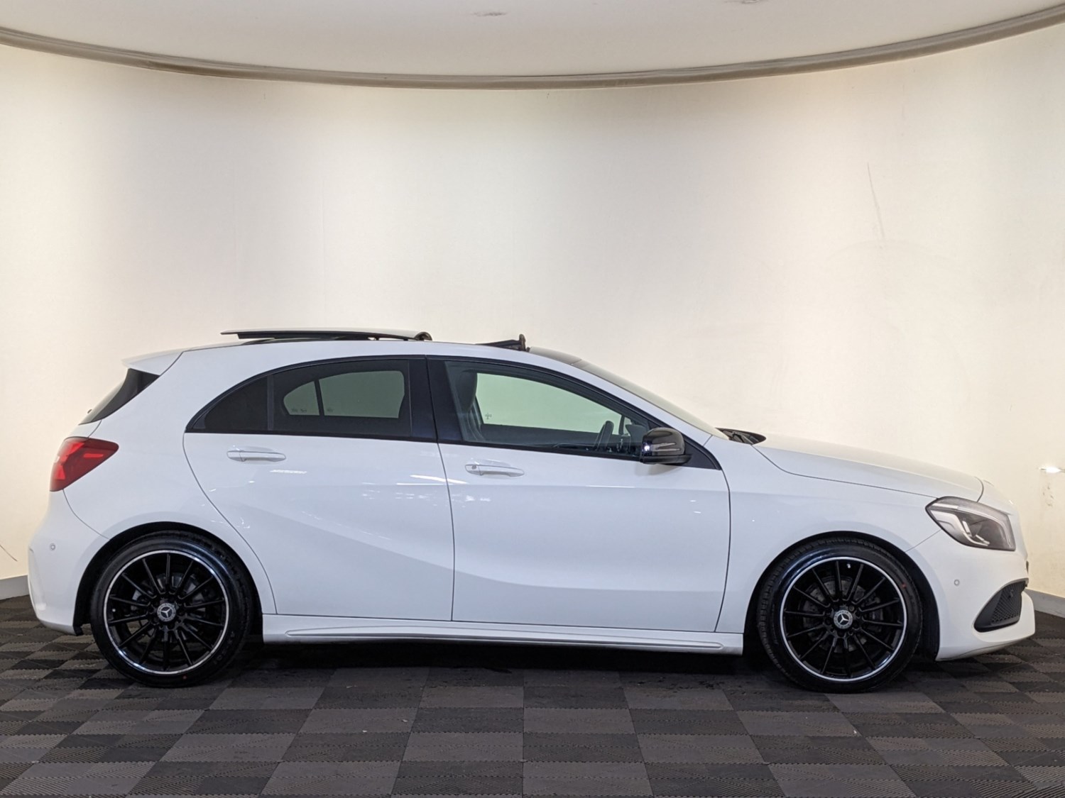 Mercedes-Benz A-Class Listing Image