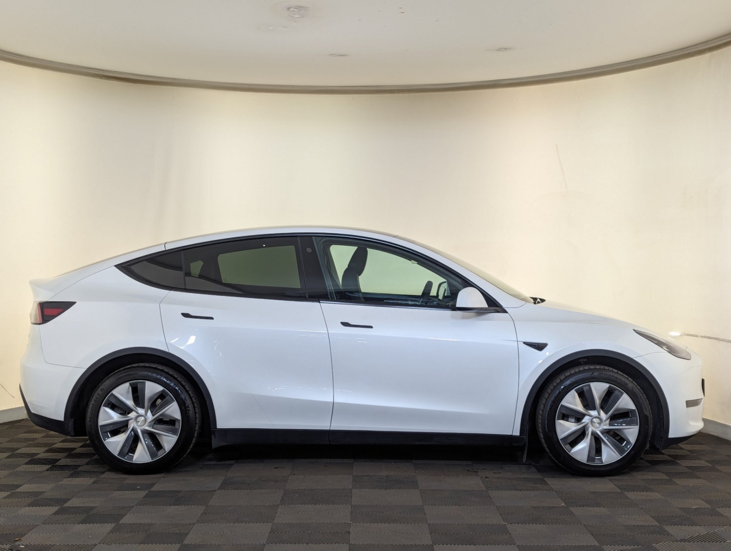 Tesla Model Y Listing Image