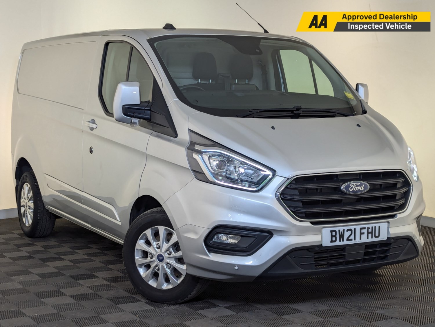 Ford Transit Custom Listing Image