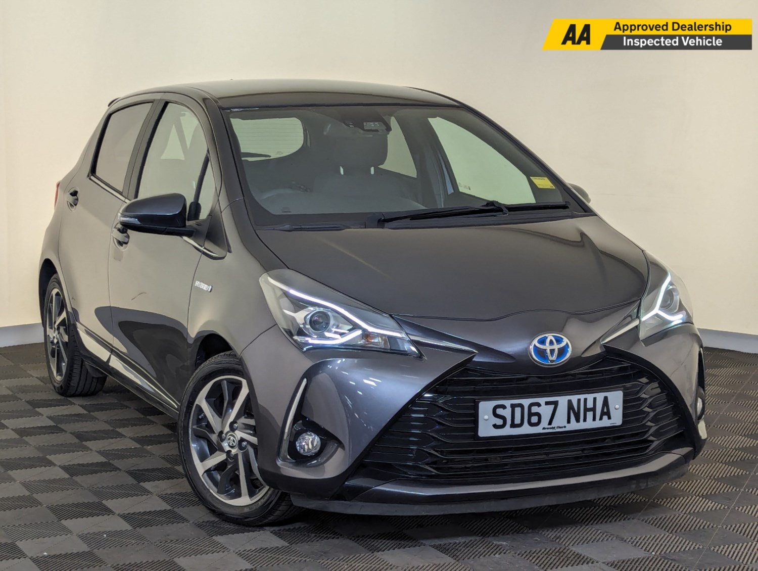 Toyota Yaris Listing Image