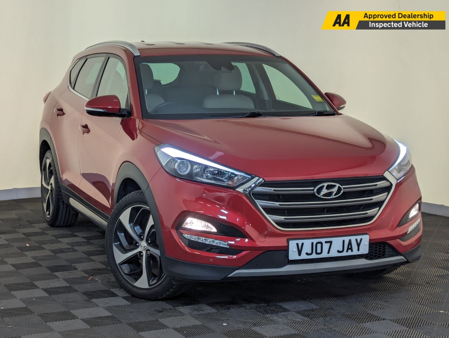 Hyundai TUCSON Listing Image