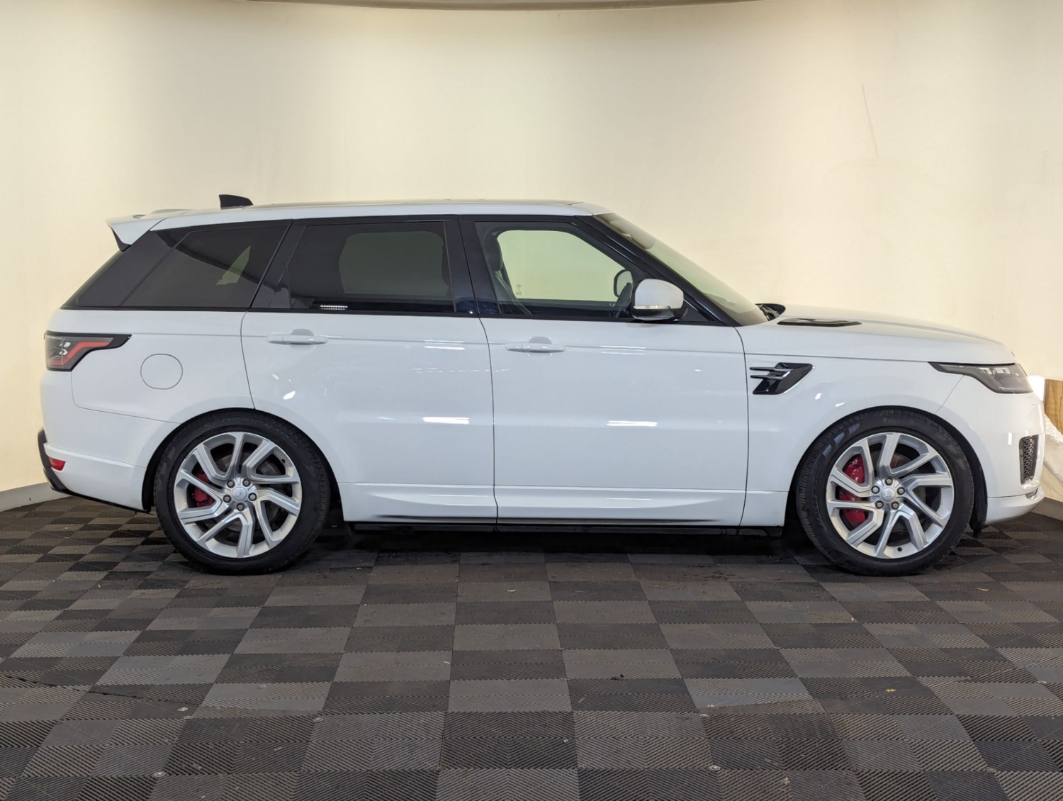 Land Rover Range Rover Sport Listing Image