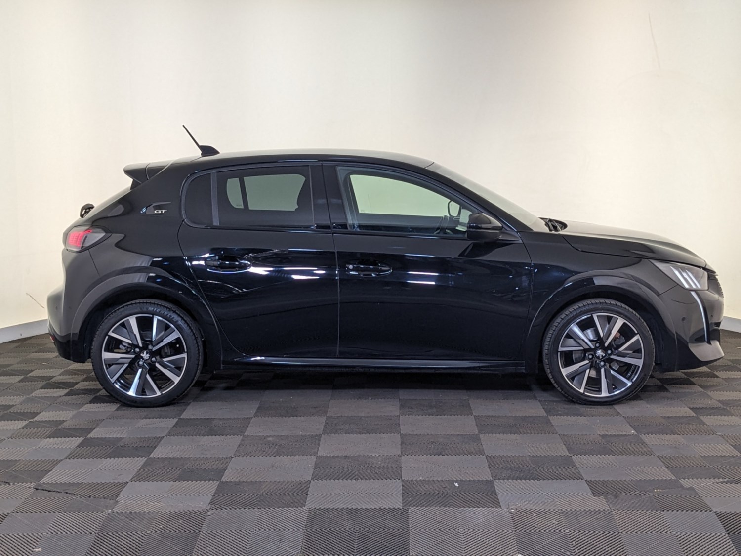 Peugeot 208 Listing Image