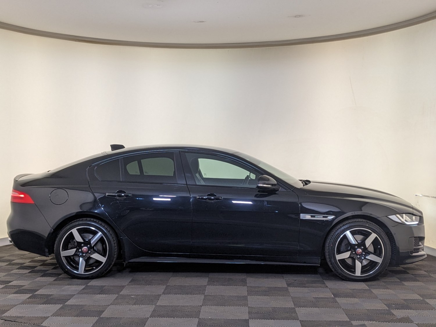 Jaguar XE Listing Image