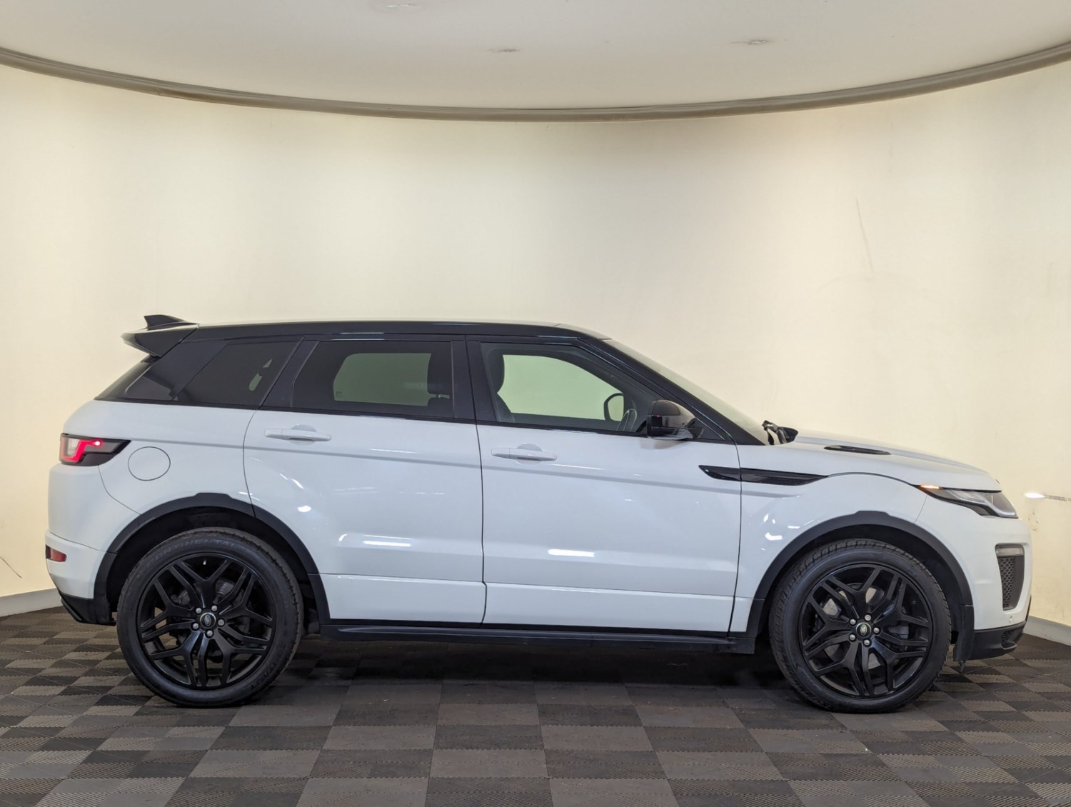 Land Rover Range Rover Evoque Listing Image