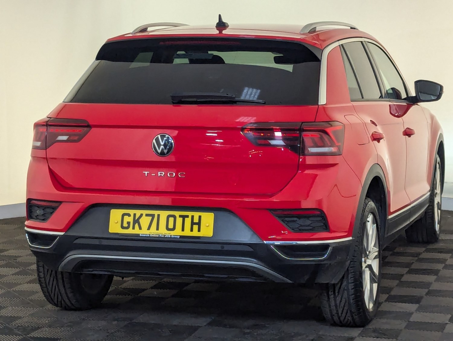 Volkswagen T-Roc Listing Image