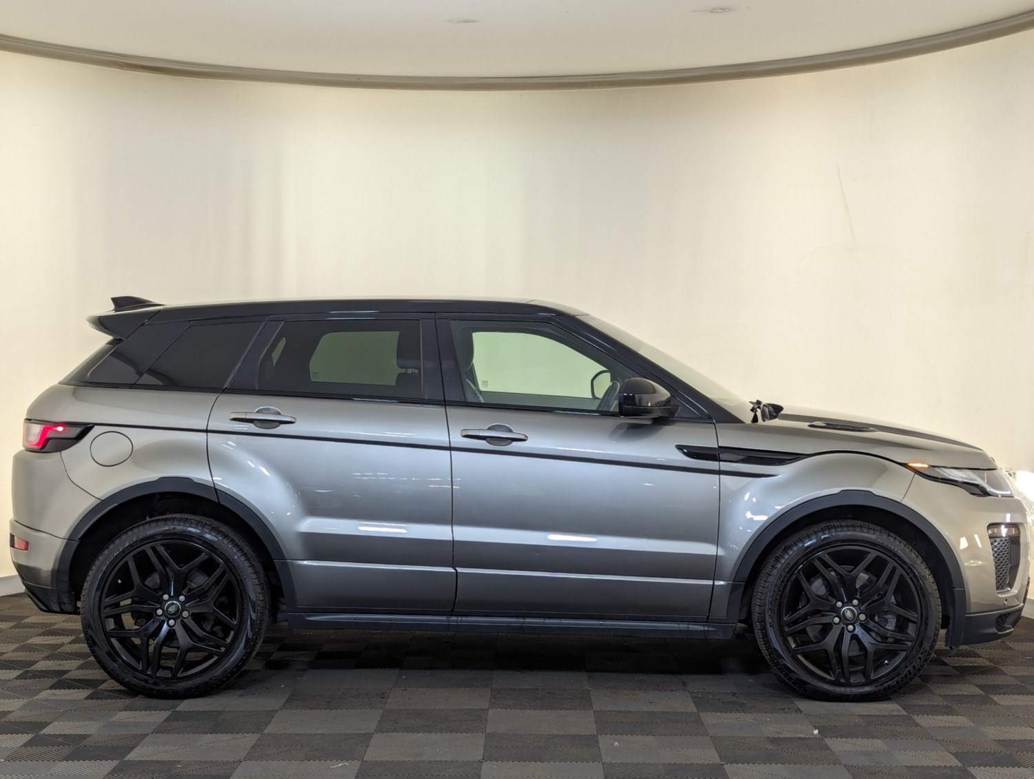 Land Rover Range Rover Evoque Listing Image