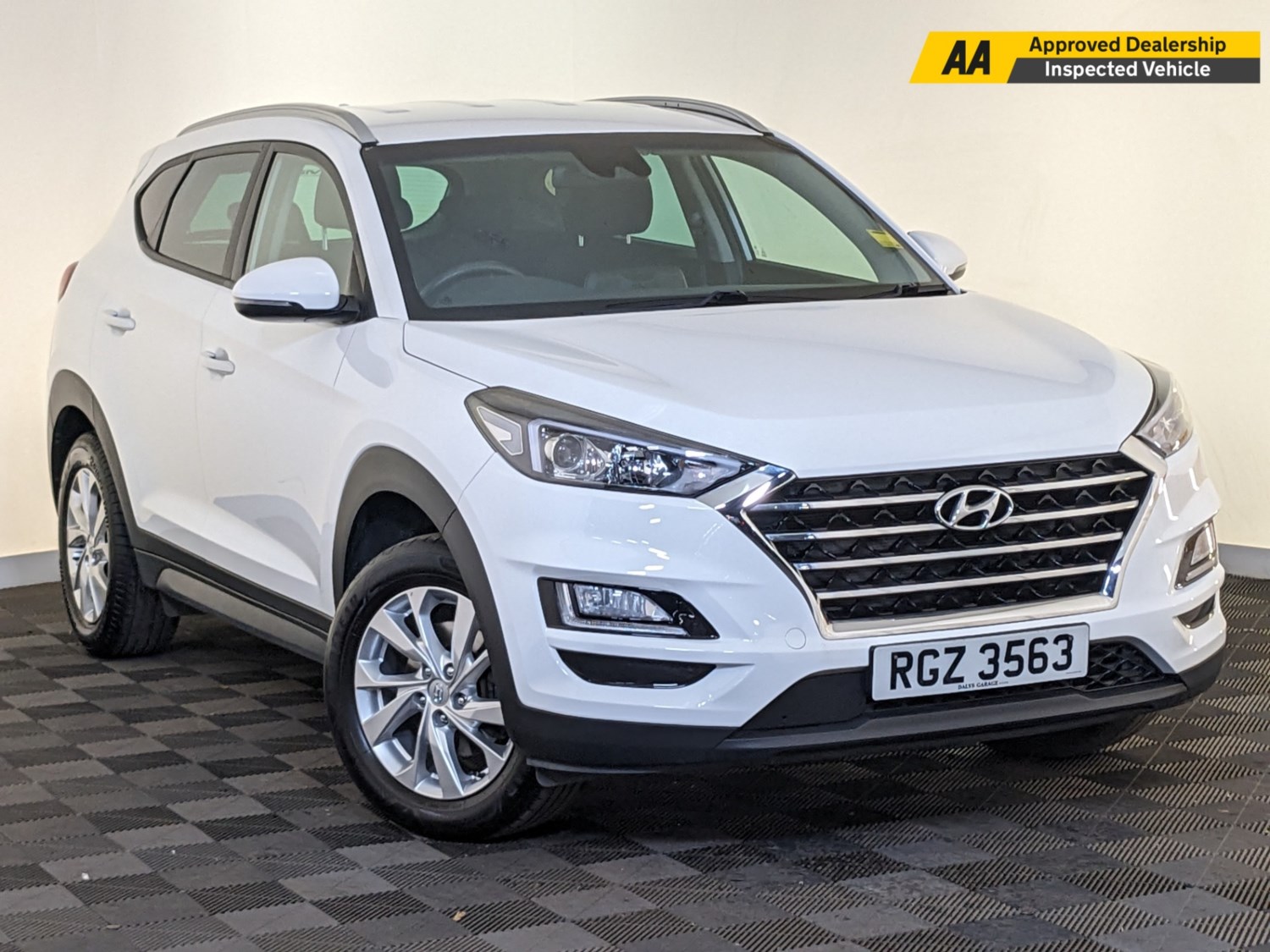 Hyundai TUCSON Listing Image