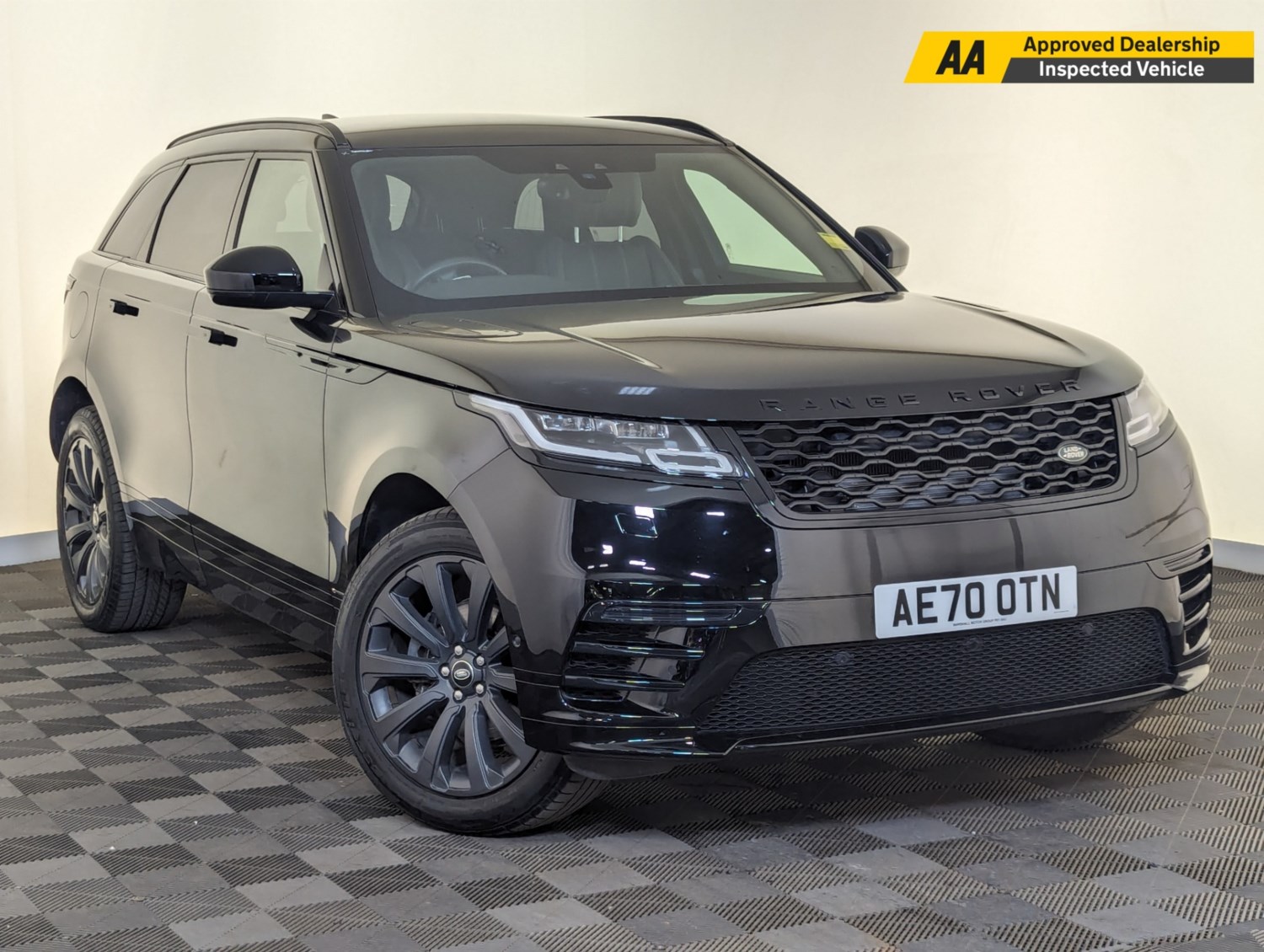 Land Rover Range Rover Velar Listing Image