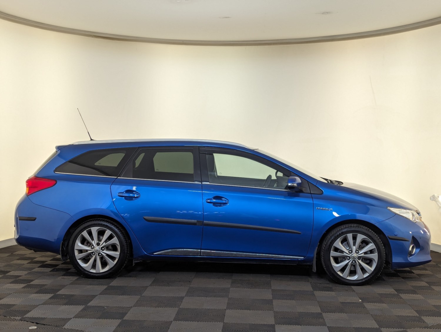 Toyota Auris Listing Image